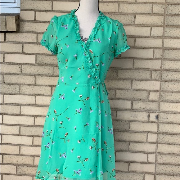 Green Floral Lined Ruffle Trim Wrap Dress - Picture 4 of 11
